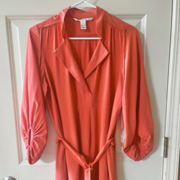 DIANE VON FURSTENBERG: WOMENS FASHION DRESS-SIZE 8 - Picture 1 of 3